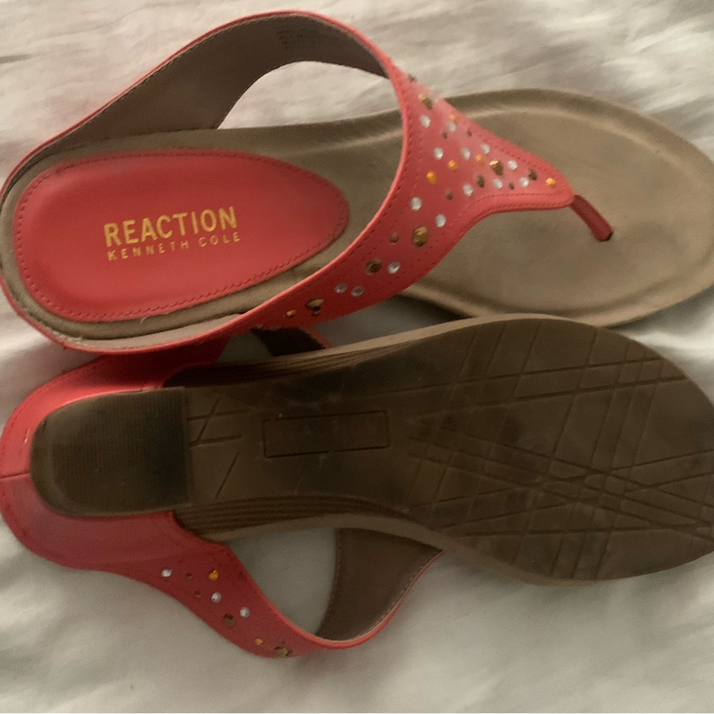 Kenneth Cole Coral Studded Thong Sandals